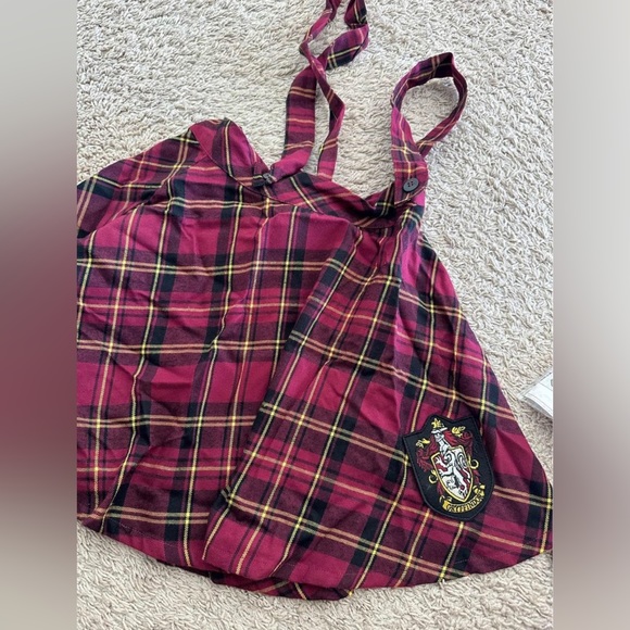 Harry Potter GRYFFINDOR  Halloween Adult Costume size Small - Picture 2 of 4